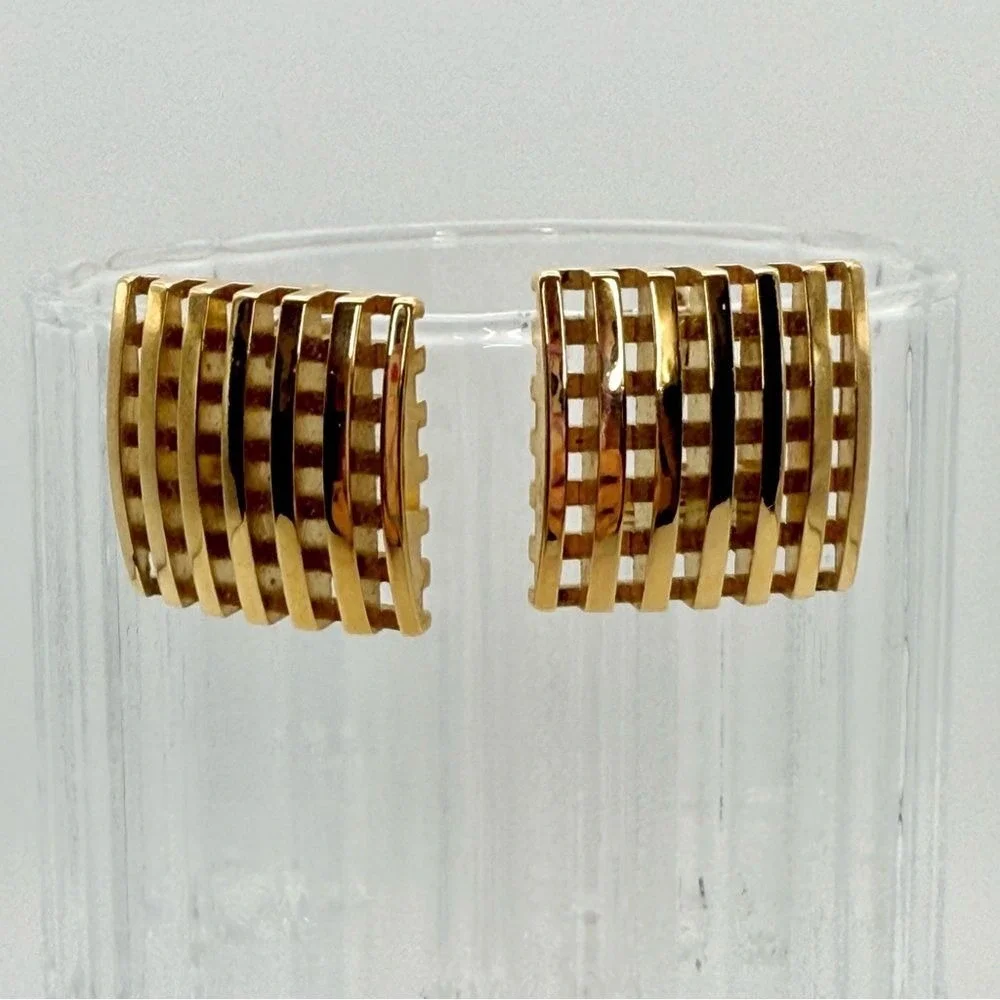 Vintage Avon Gold Waffle Earrings
